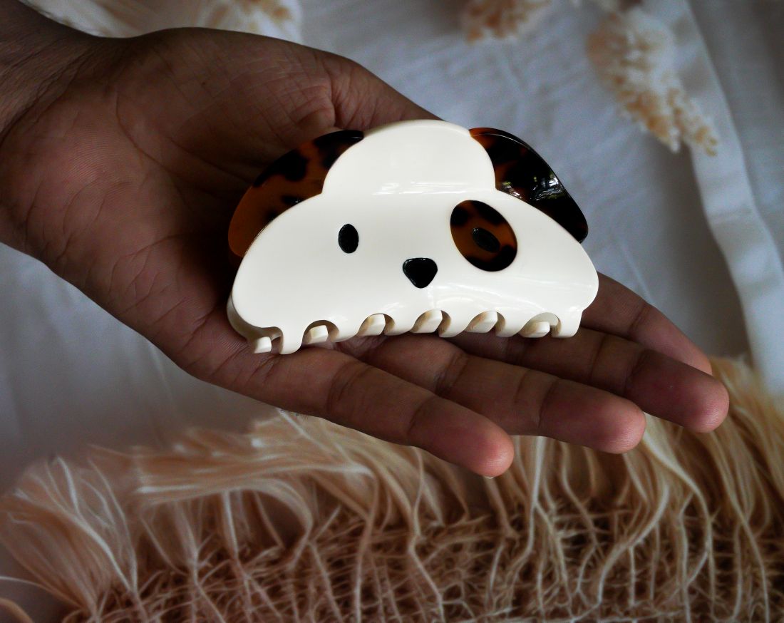 Korean aesthetic claw clip