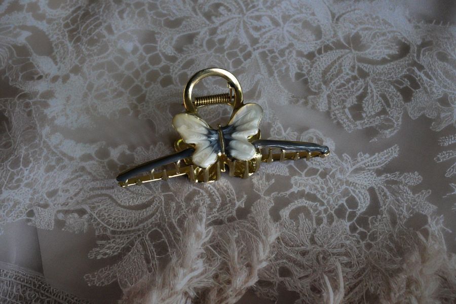 Elegant butterfly Hair Claw Clips