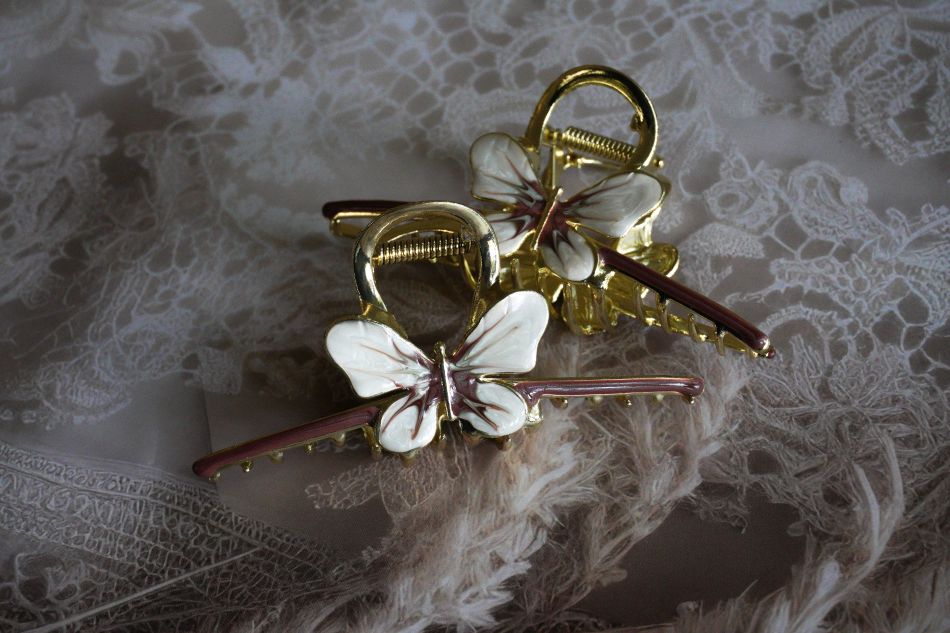 Elegant metal butterfly Hair Claw Clips