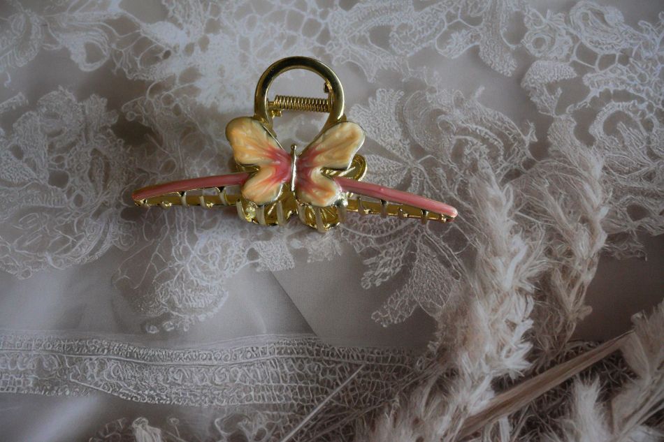 Elegant metal butterfly Hair Claw Clips