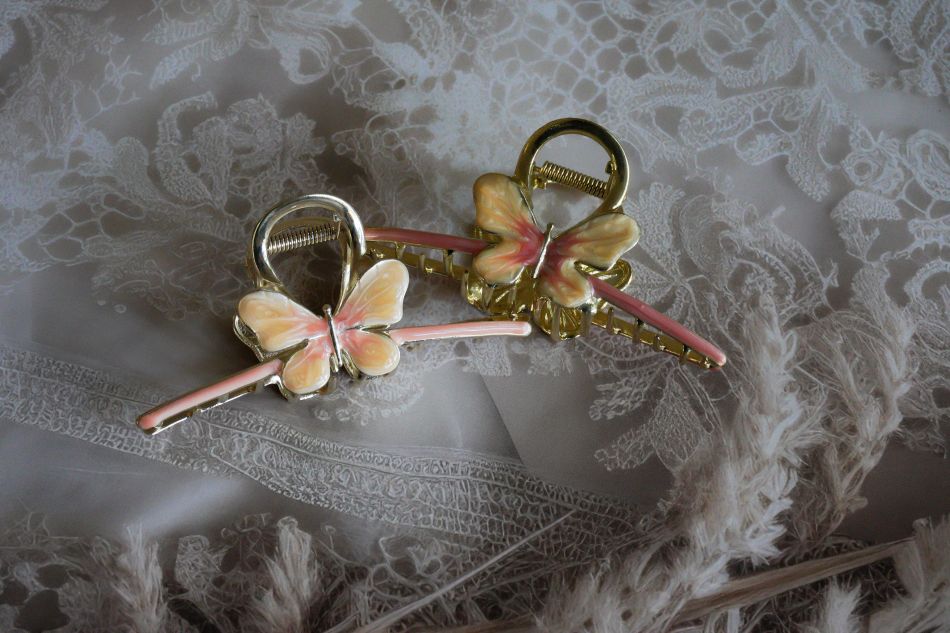 Elegant metal butterfly Hair Claw Clips