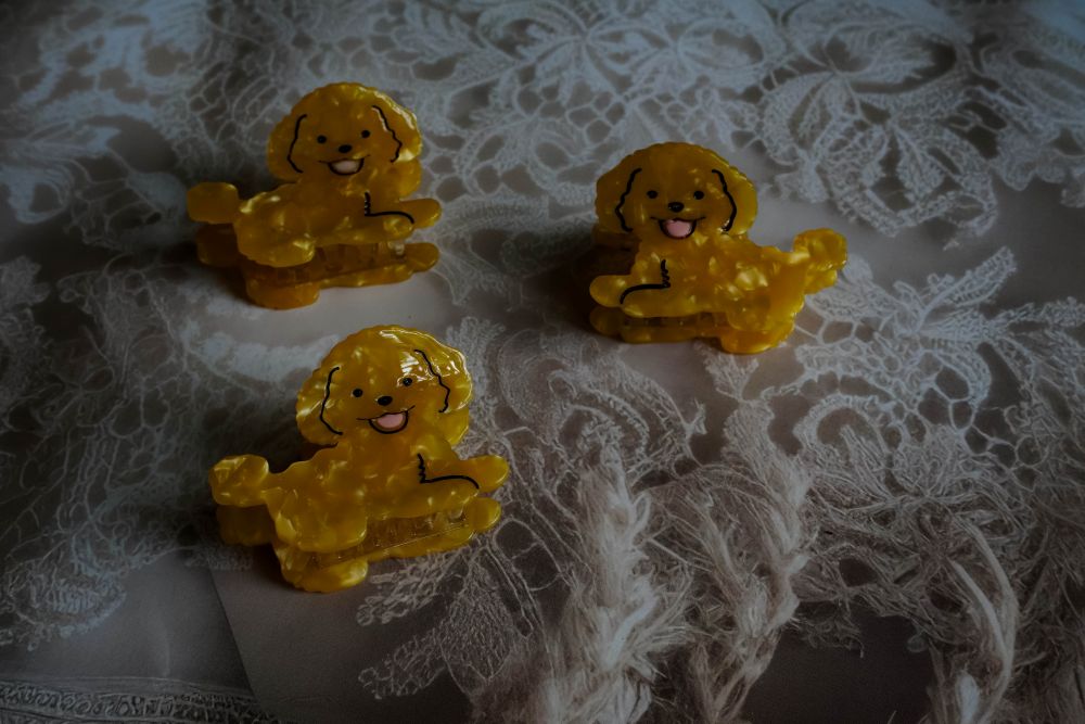 limited edition puppy claw clips