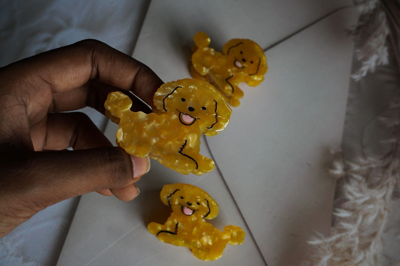 limited edition puppy claw clips