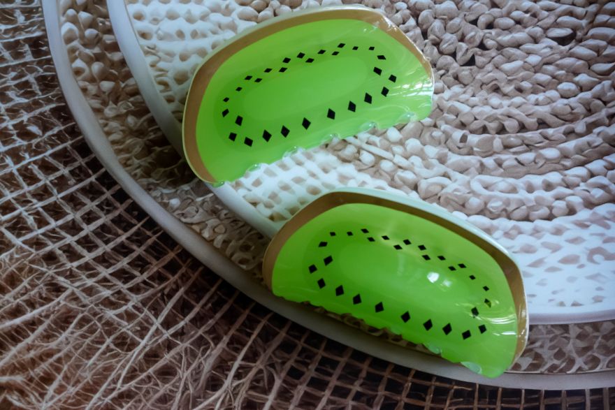 The kiwi large hair claws