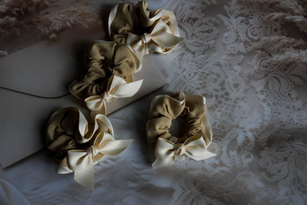 Morning dream scrunchie