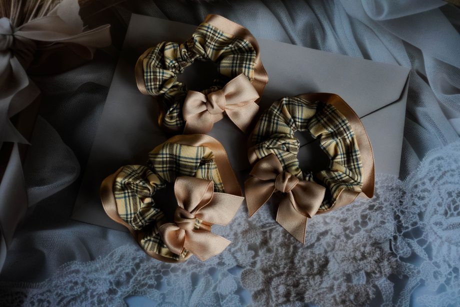 The copper scrunchie