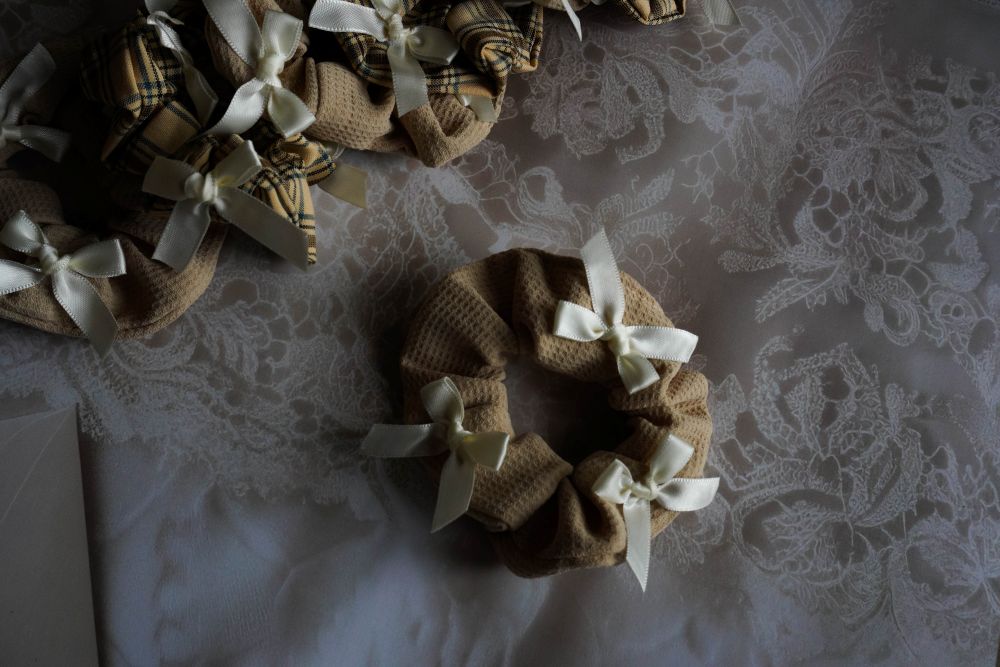cute creamy bow scrunchie