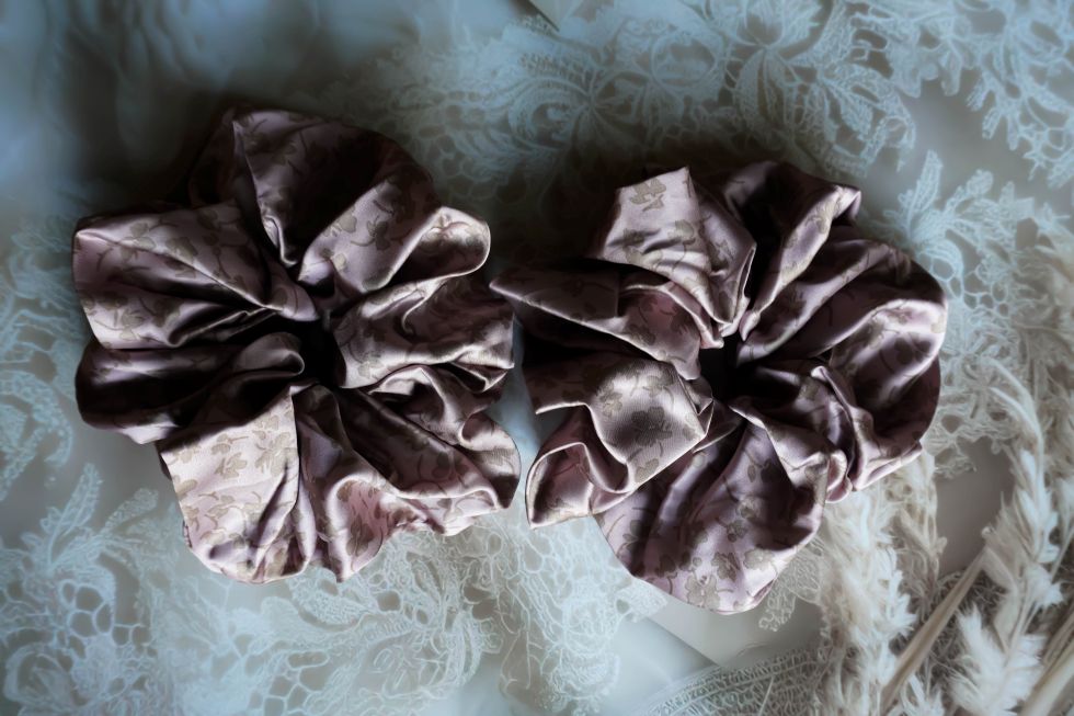 Silky copper XXL scrunchie