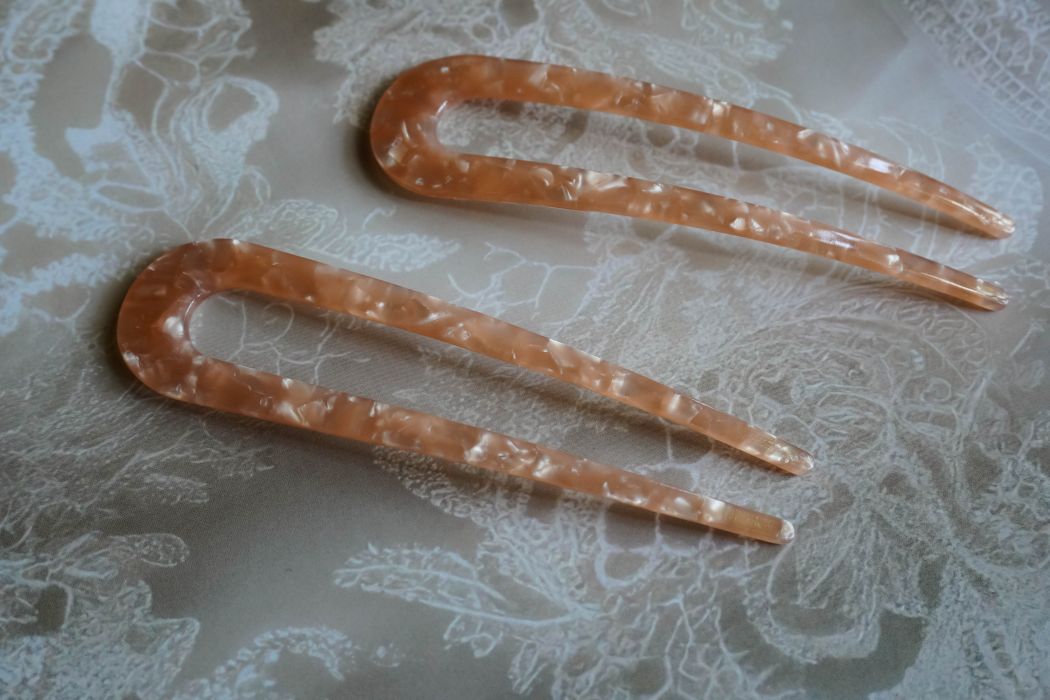 The orange minimalist style hair stick